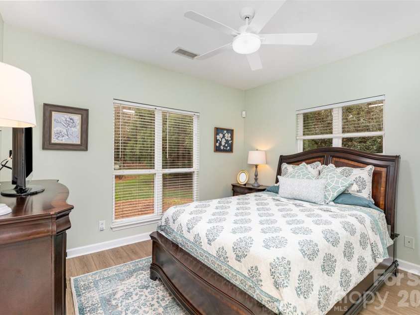 18840 Nautical Drive, Cornelius, NC 28031.  MLS# CAR4334226, YatesRealty ID 11775. 