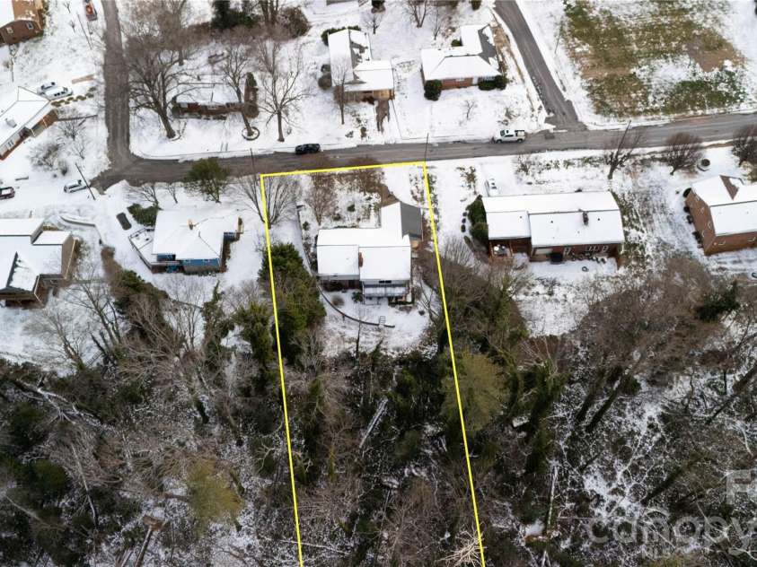 40 Forest Avenue, Granite Falls, NC 28630.  MLS# CAR4342329, YatesRealty ID 11775. 