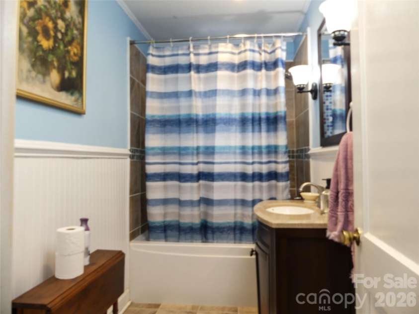 40 Forest Avenue, Granite Falls, NC 28630.  MLS# CAR4342329, YatesRealty ID 11775. 