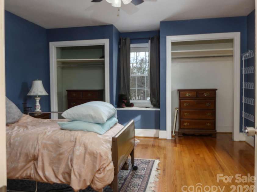 40 Forest Avenue, Granite Falls, NC 28630.  MLS# CAR4342329, YatesRealty ID 11775. 