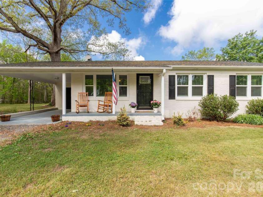 1143 Potter Road, Lancaster, SC 29720.  MLS# CAR4365057, YatesRealty ID 11776. 