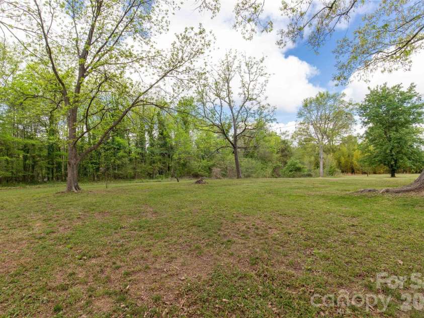 1143 Potter Road, Lancaster, SC 29720.  MLS# CAR4365057, YatesRealty ID 11776. 