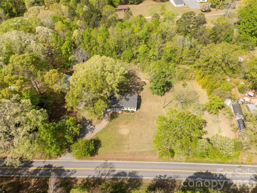 1143 Potter Road, Lancaster, SC 29720.  MLS# CAR4365057, YatesRealty ID 11776. 