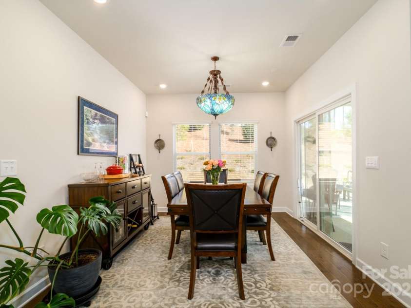 4321 Duplin Drive, Charlotte, NC 28214.  MLS# CAR4224974, YatesRealty ID 11776. 