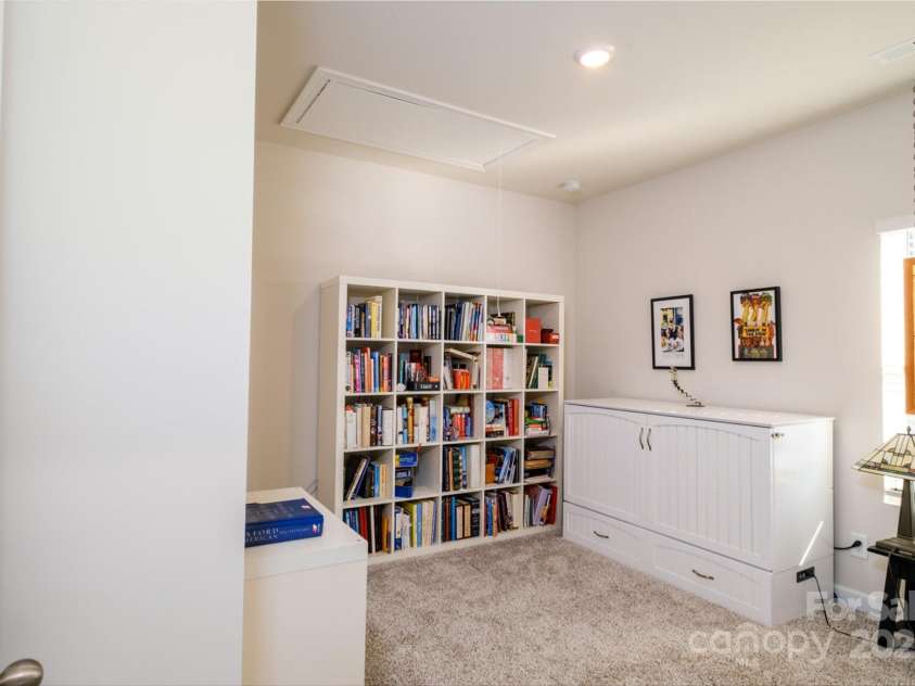 4321 Duplin Drive, Charlotte, NC 28214.  MLS# CAR4224974, YatesRealty ID 11776. 
