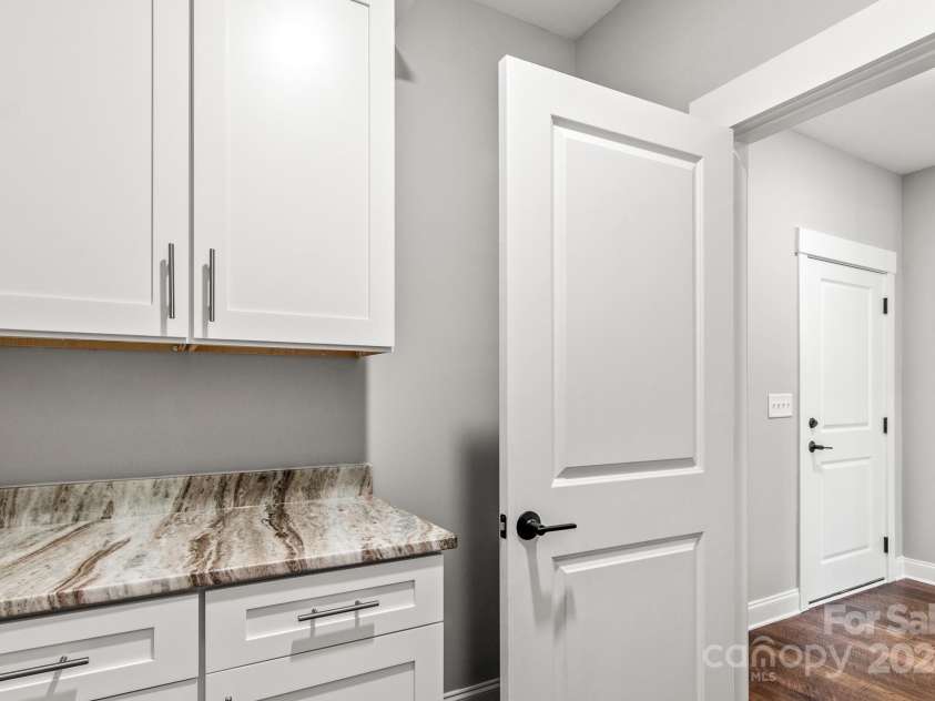 121 Arboretum Way, Shelby, NC 28152.  MLS# CAR4133112, YatesRealty ID 11777. ...and countertops