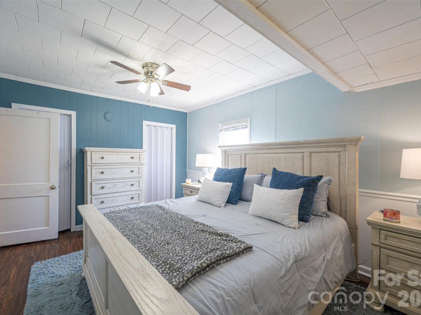 206 Bates Avenue, Cherryville, NC 28021.  MLS# CAR4358580, YatesRealty ID 11779. 