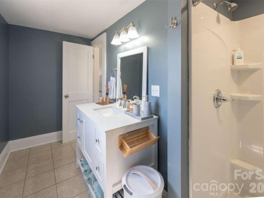 206 Bates Avenue, Cherryville, NC 28021.  MLS# CAR4358580, YatesRealty ID 11779. Walk-in shower