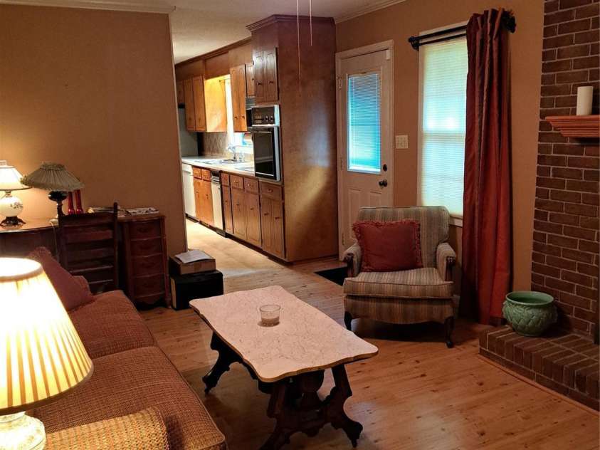 123 Softwind Lane, Concord, NC 28025.  MLS# CAR4296194, YatesRealty ID 1178. View to kitchen entry