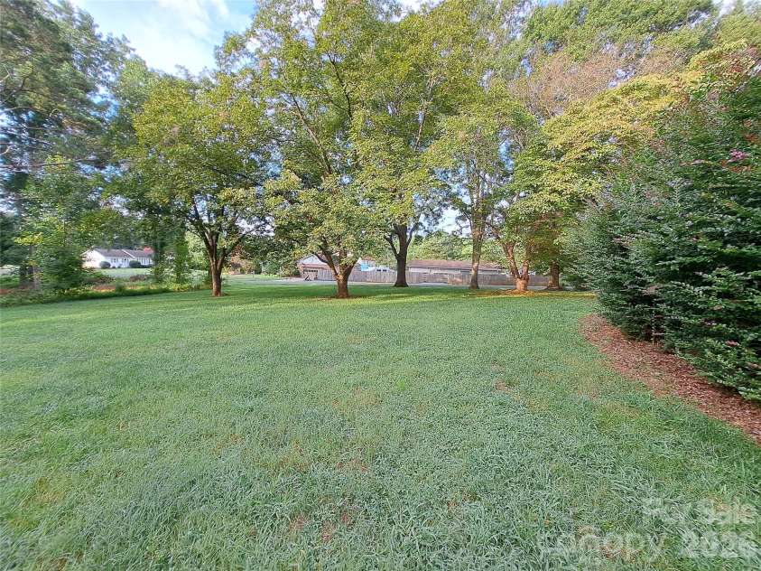 123 Softwind Lane, Concord, NC 28025.  MLS# CAR4413038, YatesRealty ID 1178. 