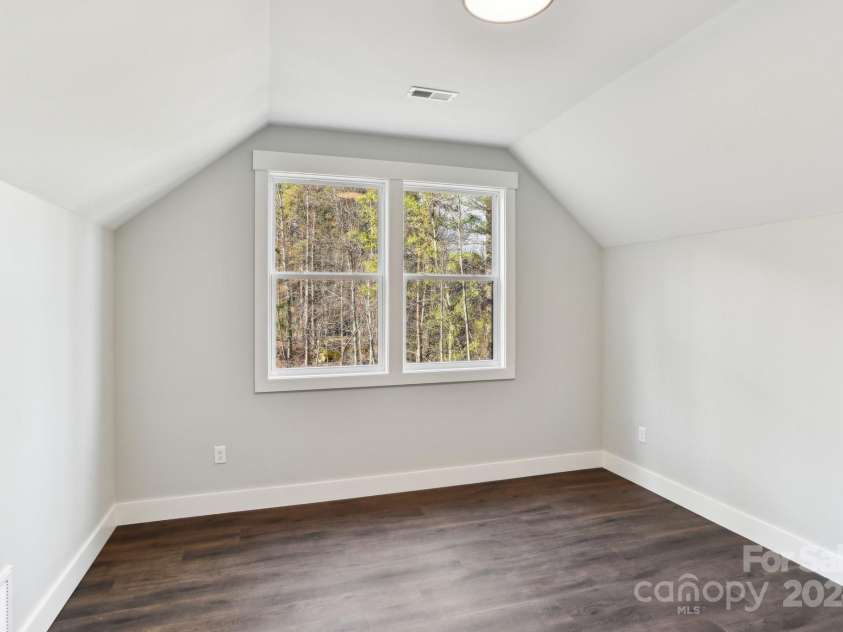 129 Oak Apple Lane, Hendersonville, NC 28792.  MLS# CAR4205968, YatesRealty ID 1178. Second level bedroom