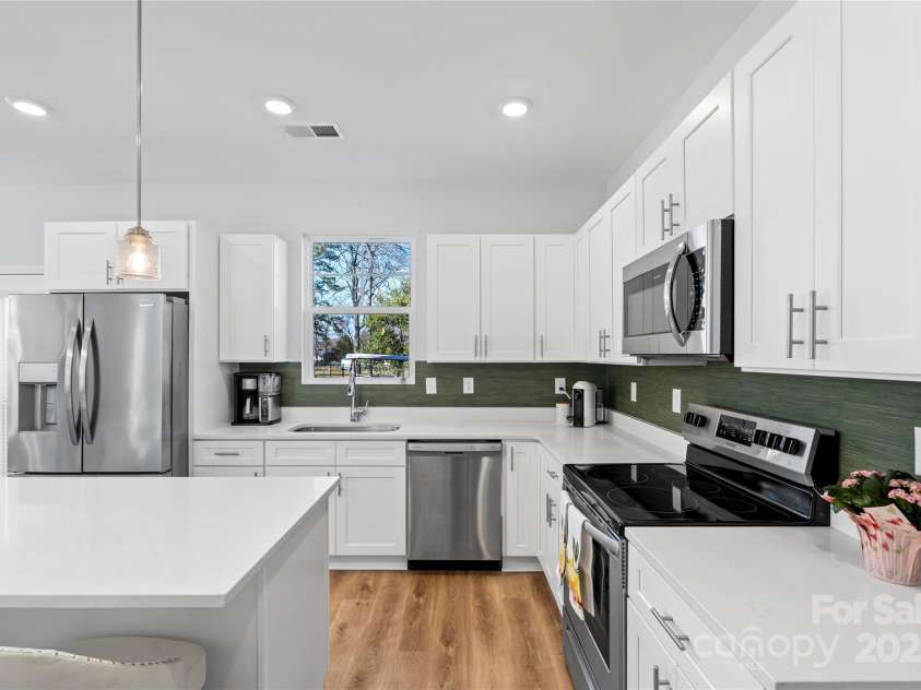 1016 Helms Road, Charlotte, NC 28214.  MLS# CAR4223893, YatesRealty ID 11780. 
