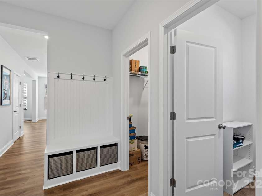 1016 Helms Road, Charlotte, NC 28214.  MLS# CAR4223893, YatesRealty ID 11780. 