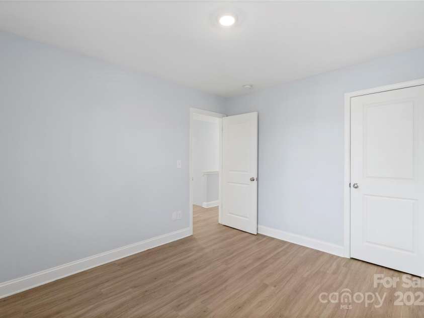 1016 Helms Road, Charlotte, NC 28214.  MLS# CAR4223893, YatesRealty ID 11780. 