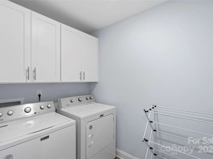 1016 Helms Road, Charlotte, NC 28214.  MLS# CAR4223893, YatesRealty ID 11780. 