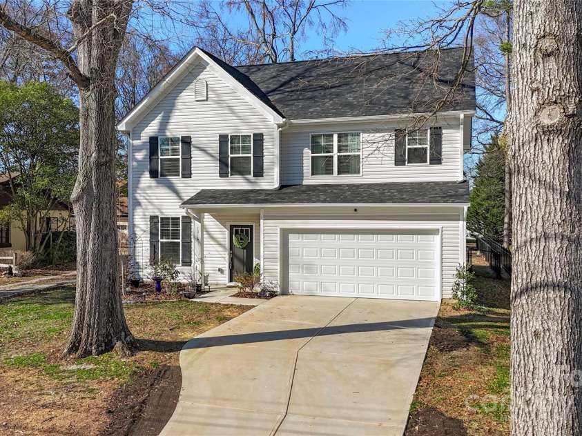1016 Helms Road, Charlotte, NC 28214.  MLS# CAR4223893, YatesRealty ID 11780. 