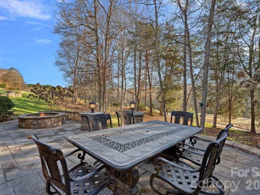 1470 Valhalla Drive, Denver, NC 28037.  MLS# CAR4344141, YatesRealty ID 11781. 