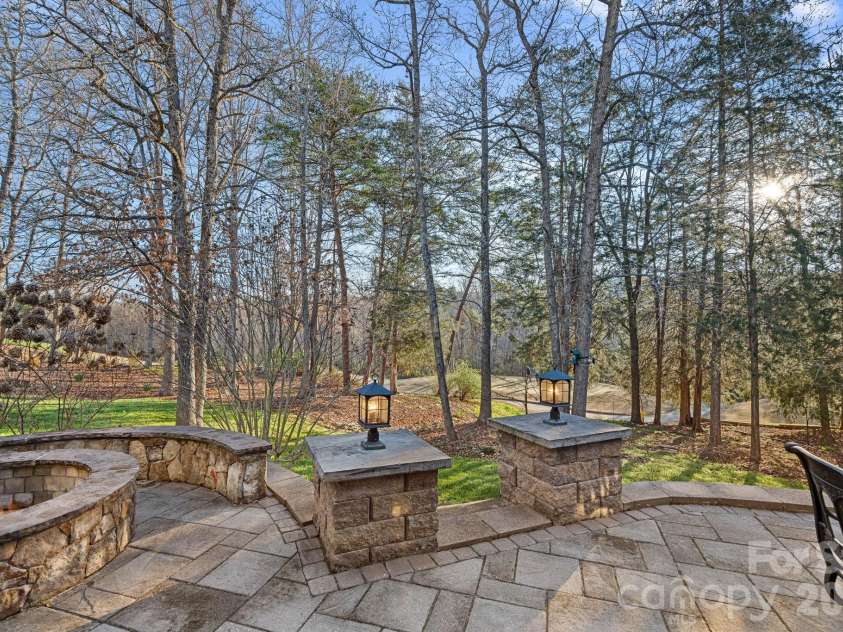 1470 Valhalla Drive, Denver, NC 28037.  MLS# CAR4344141, YatesRealty ID 11781. 