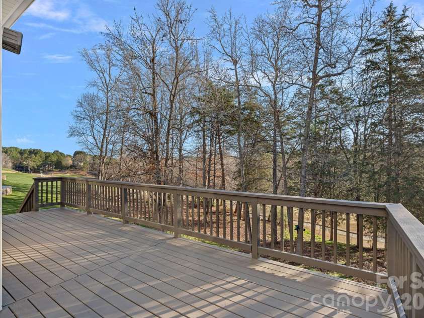 1470 Valhalla Drive, Denver, NC 28037.  MLS# CAR4344141, YatesRealty ID 11781. 