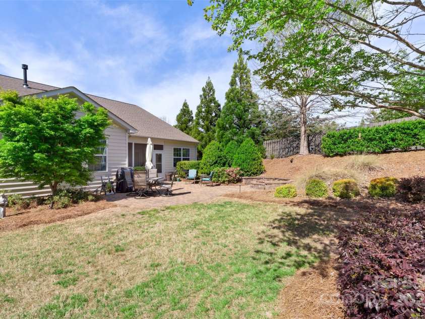 4001 Perth Road, Fort Mill, SC 29707.  MLS# CAR4231148, YatesRealty ID 11781. Professionally Landscaped Backyard