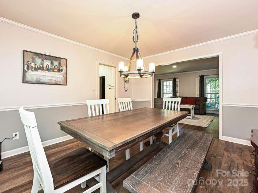 8200 Lansford Road, Charlotte, NC 28277.  MLS# CAR4250337, YatesRealty ID 11784. 