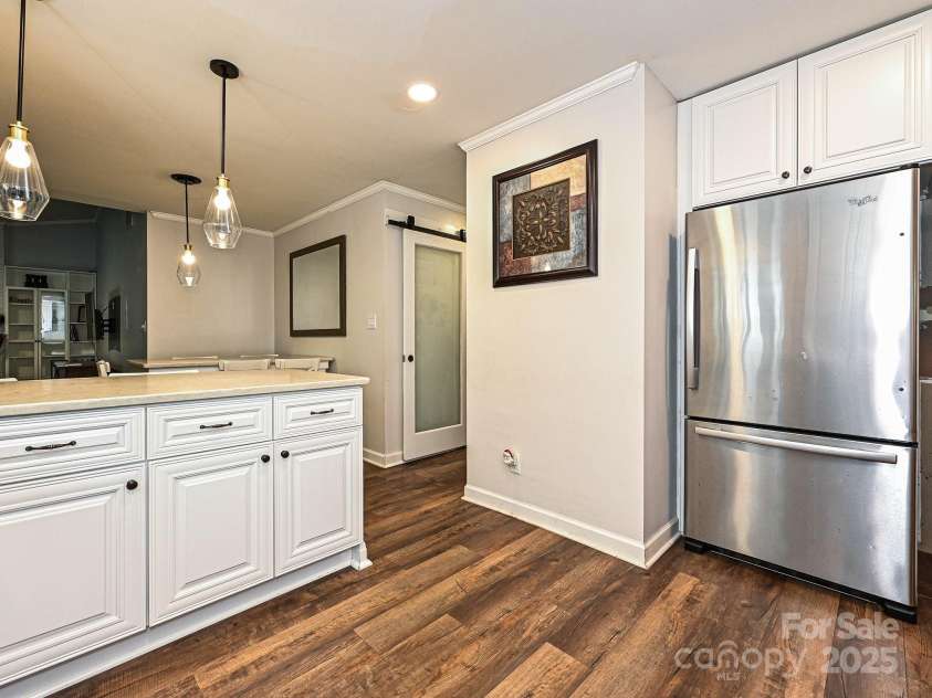 8200 Lansford Road, Charlotte, NC 28277.  MLS# CAR4250337, YatesRealty ID 11784. 