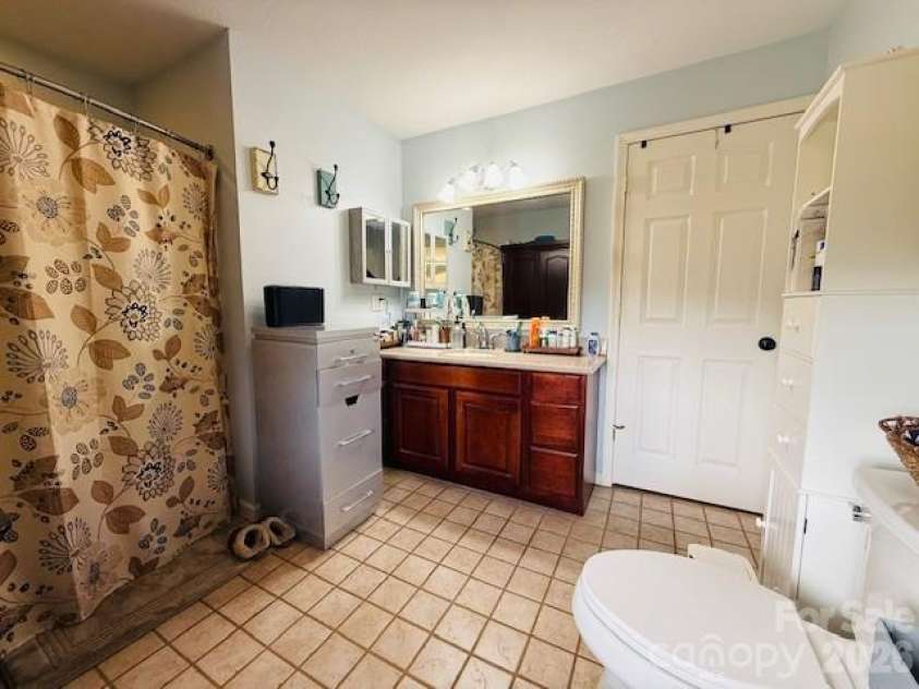 3555 Ashworth Road, Marion, NC 28752.  MLS# CAR4353776, YatesRealty ID 11785. 