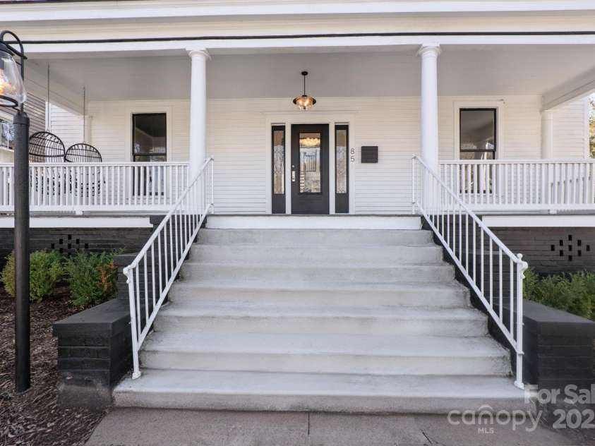 85 Grove Avenue, Concord, NC 28025.  MLS# CAR4224085, YatesRealty ID 11785. Welcome home to 85 Grove Ave in Concord's Charming Historic District. Walk to revitalized downtown Concord!