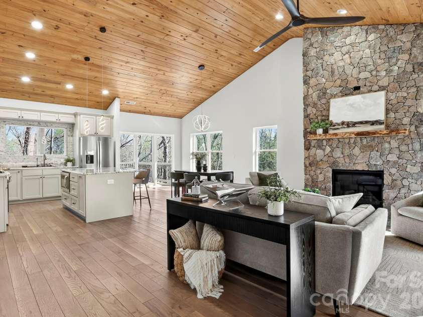 162 Preserve Court, Hendersonville, NC 28791.  MLS# CAR4367216, YatesRealty ID 11786. 