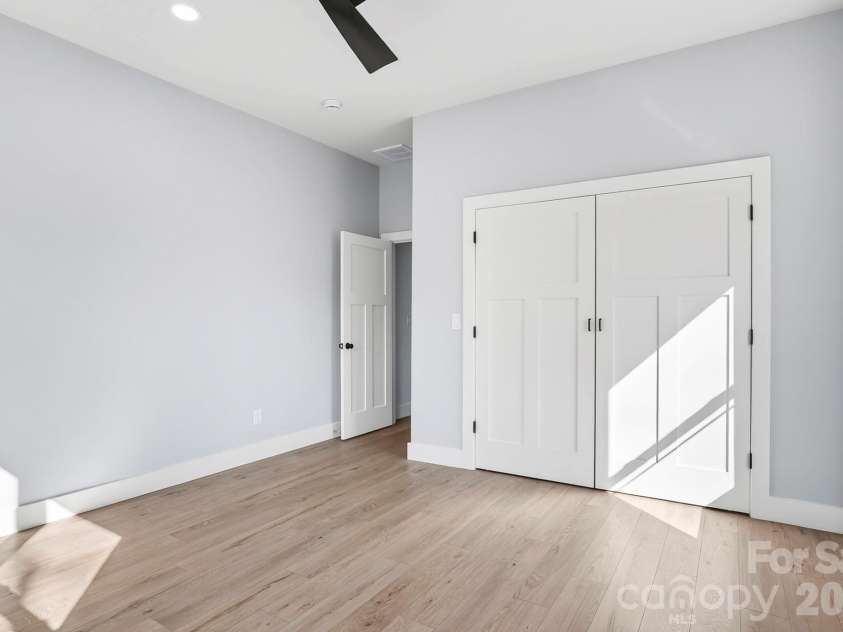 162 Preserve Court, Hendersonville, NC 28791.  MLS# CAR4367216, YatesRealty ID 11786. 