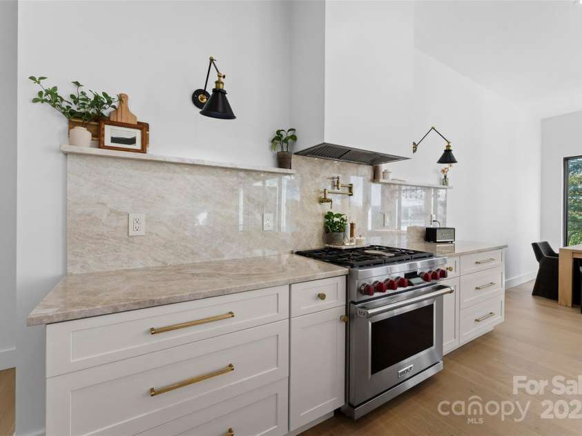 503 Nesbitt Drive, Mills River, NC 28759.  MLS# CAR4247287, YatesRealty ID 11786. 