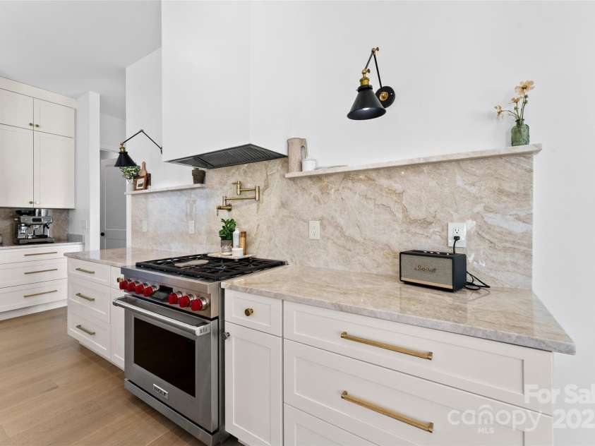 503 Nesbitt Drive, Mills River, NC 28759.  MLS# CAR4247287, YatesRealty ID 11786. 