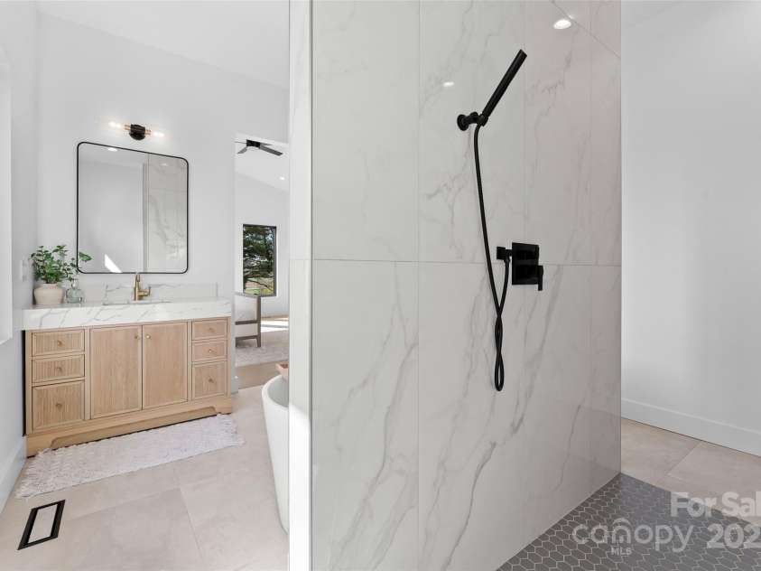 503 Nesbitt Drive, Mills River, NC 28759.  MLS# CAR4247287, YatesRealty ID 11786. 