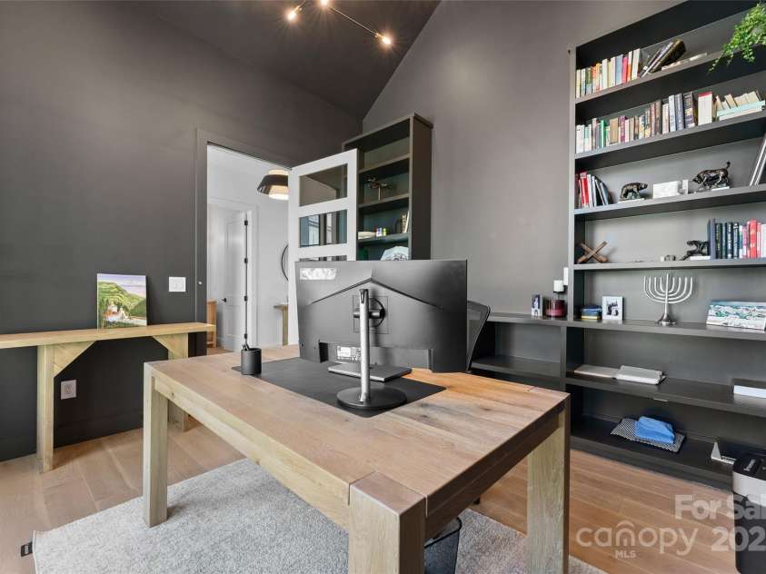 503 Nesbitt Drive, Mills River, NC 28759.  MLS# CAR4247287, YatesRealty ID 11786. 