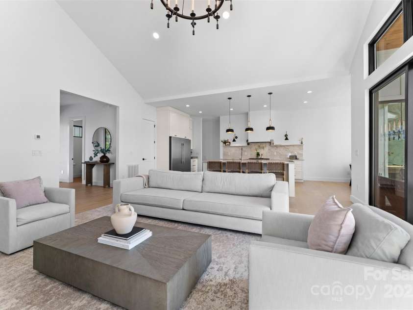 503 Nesbitt Drive, Mills River, NC 28759.  MLS# CAR4247287, YatesRealty ID 11786. 