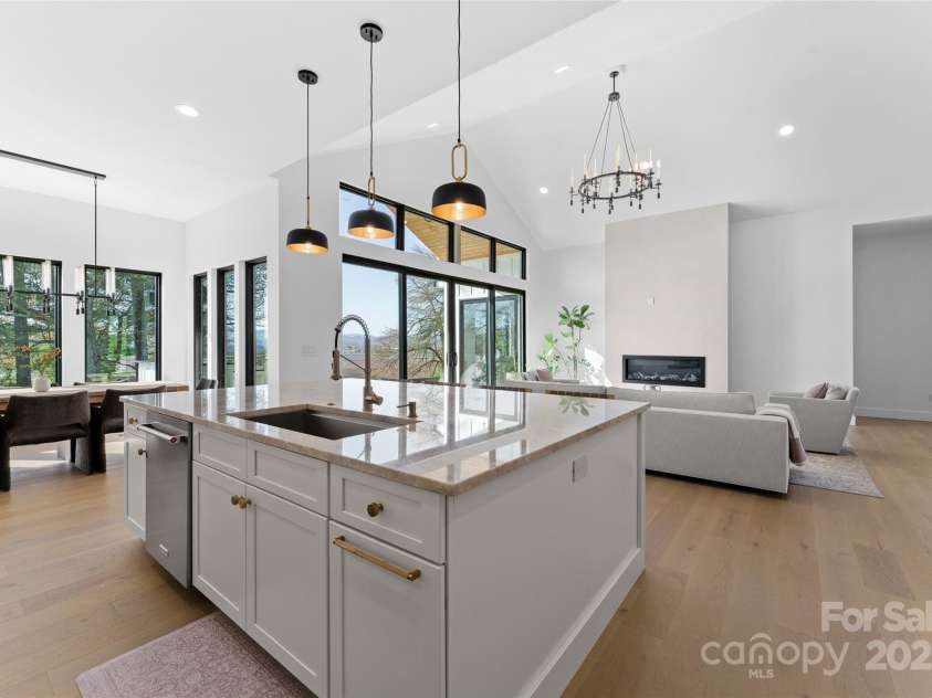 503 Nesbitt Drive, Mills River, NC 28759.  MLS# CAR4247287, YatesRealty ID 11786. 