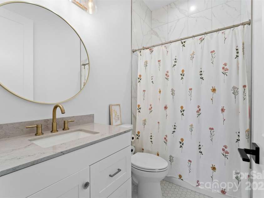 503 Nesbitt Drive, Mills River, NC 28759.  MLS# CAR4247287, YatesRealty ID 11786. 