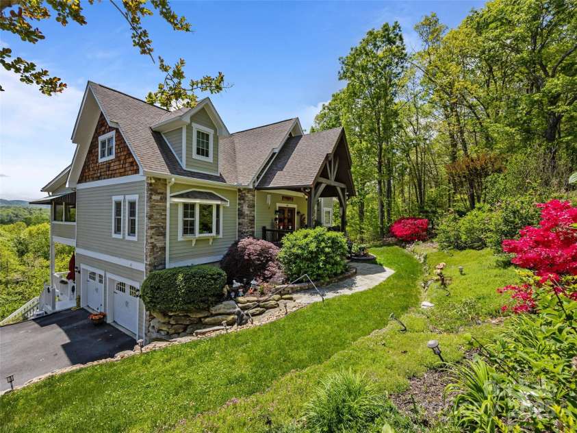 410 Lamp Post Drive, Zirconia, NC 28790.  MLS# CAR4253255, YatesRealty ID 11787. 