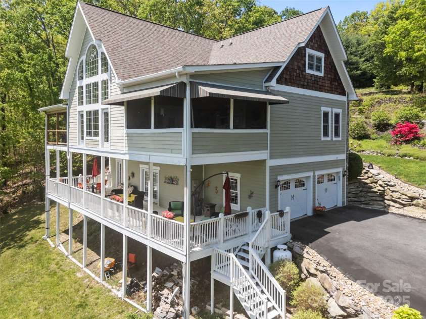 410 Lamp Post Drive, Zirconia, NC 28790.  MLS# CAR4253255, YatesRealty ID 11787. 