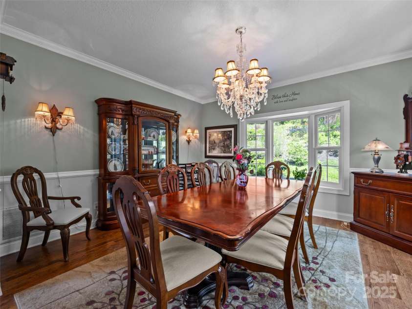 410 Lamp Post Drive, Zirconia, NC 28790.  MLS# CAR4253255, YatesRealty ID 11787. Spacious dining area