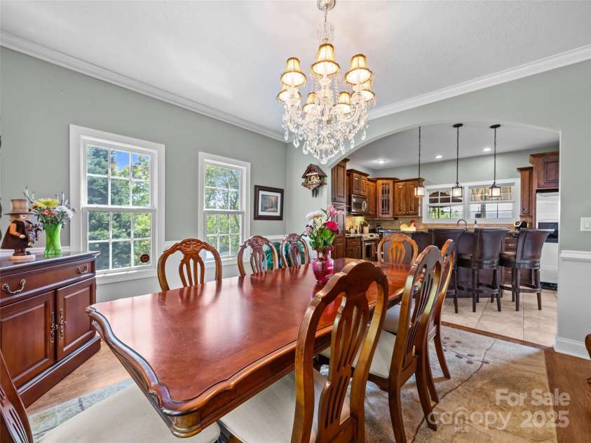 410 Lamp Post Drive, Zirconia, NC 28790.  MLS# CAR4253255, YatesRealty ID 11787. Spacious dining area
