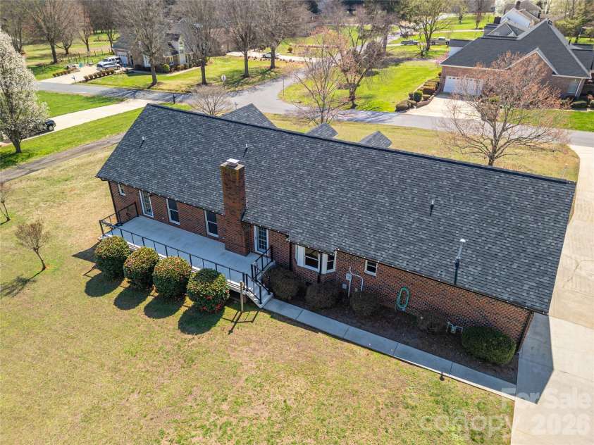 2515 Myra Lane, Lincolnton, NC 28092.  MLS# CAR4357000, YatesRealty ID 11788. 