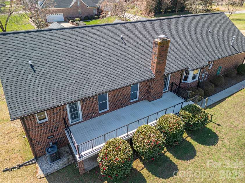 2515 Myra Lane, Lincolnton, NC 28092.  MLS# CAR4357000, YatesRealty ID 11788. 