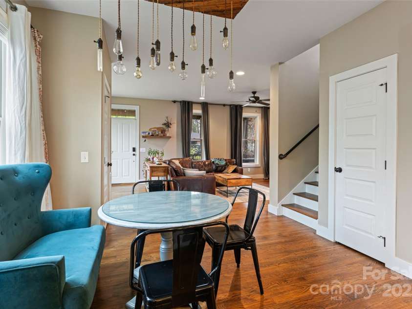 32 Burk Street, Asheville, NC 28806.  MLS# CAR4243314, YatesRealty ID 11788. 