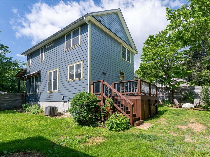 32 Burk Street, Asheville, NC 28806.  MLS# CAR4243314, YatesRealty ID 11788. 