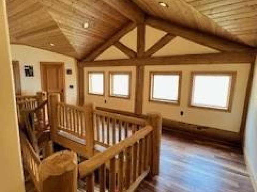 51 Airport Road, Mars Hill, NC 28754.  MLS# CAR4241887, YatesRealty ID 11789. 2nd floor landing