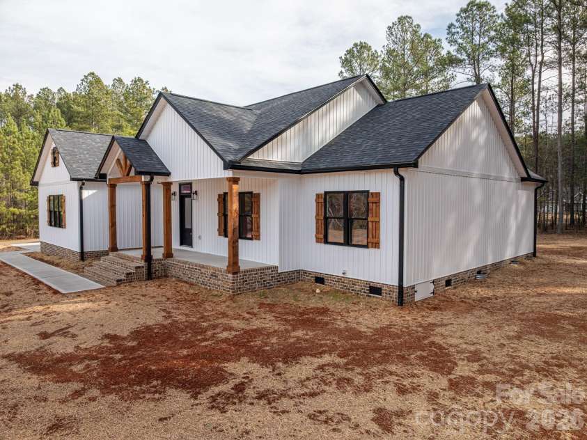 7279 Blue Jay Lane, Vale, NC 28168.  MLS# CAR4333732, YatesRealty ID 11789. 