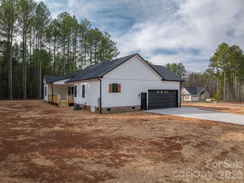 7279 Blue Jay Lane, Vale, NC 28168.  MLS# CAR4333732, YatesRealty ID 11789. 