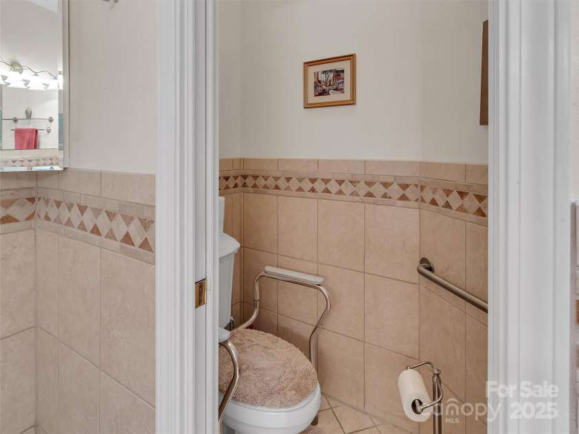 144 Ruffed Grouse Lane, Waynesville, NC 28786.  MLS# CAR4042474, YatesRealty ID 1179. 