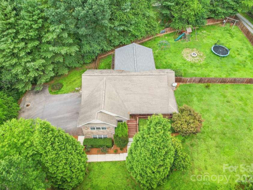 33 Warlick Road, Mills River, NC 28759.  MLS# CAR4154245, YatesRealty ID 1179. 